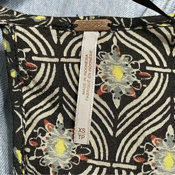 Free People Rolling Hills Floral Bell Sleeve Boho Tunic Size XS Multicolor - Picture 6 of 8